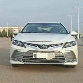 Toyota Camry 2024