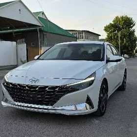 Hyundai Elantra 2022