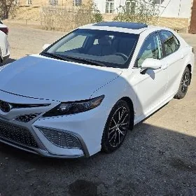 Toyota Camry 2022