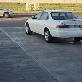 Toyota Camry 2001