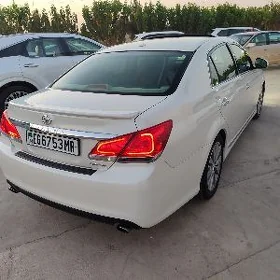 Toyota Avalon 2011