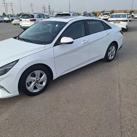 Hyundai Elantra 2021