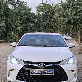 Toyota Camry 2017