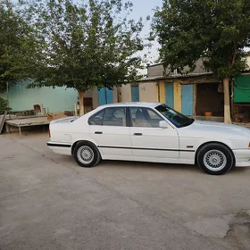 BMW 525 1989