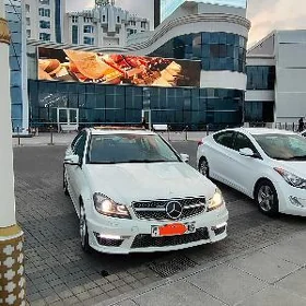 Mercedes-Benz C350 2013