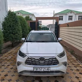 Toyota Highlander 2020