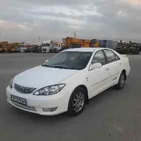 Toyota Camry 2004