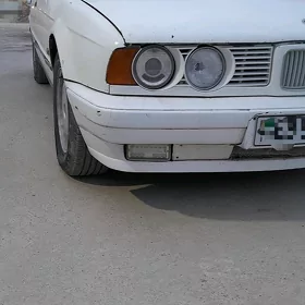 BMW 525 1990