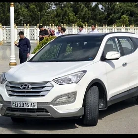 Hyundai Santa Fe 2013