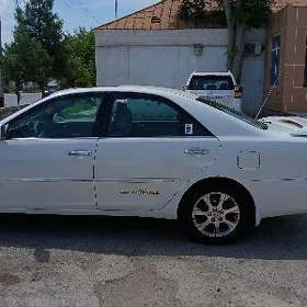 Toyota Camry 2004
