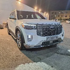 Ford Explorer 2025