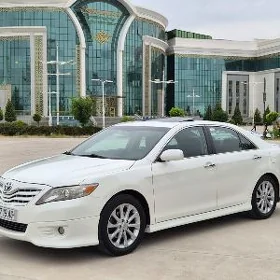 Toyota Camry 2011