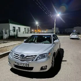 Toyota Camry 2010