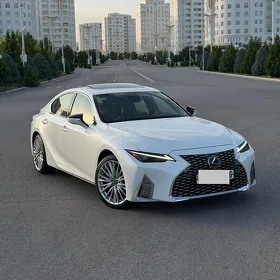 Lexus IS 300 2022