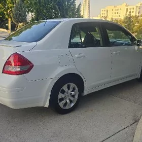 Nissan Versa 2009