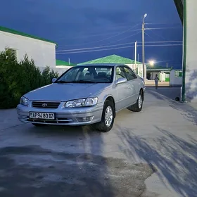 Toyota Camry 2000