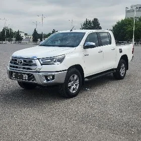 Toyota Hilux 2022
