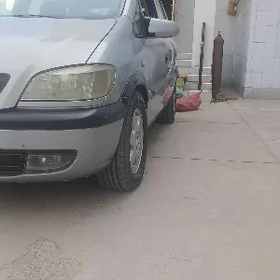 Opel Zafira 1999