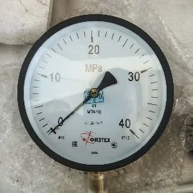 Manometr