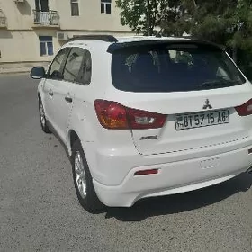 Mitsubishi ASX 2011