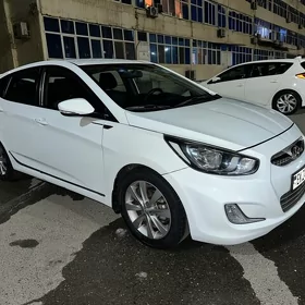 Hyundai Accent 2014