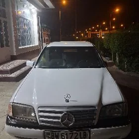 Mercedes-Benz C280 1993
