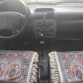Opel Vita 1995