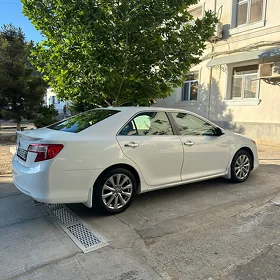 Toyota Camry 2013