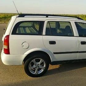 Opel Astra 2000