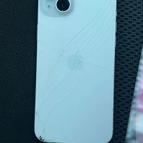 Aýfon 15
