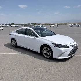 Lexus ES 350 2022