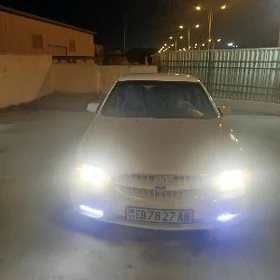 Nissan Altima 2000