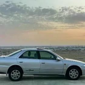 Toyota Camry 2000