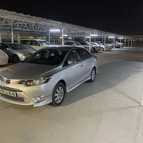 Toyota Yaris 2014