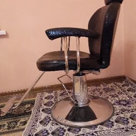 dellek kresla