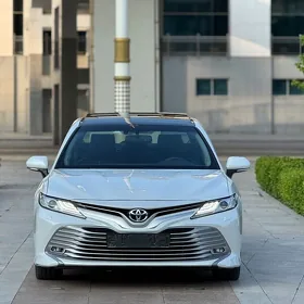 Toyota Camry 2019