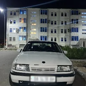 Opel Vectra 1992