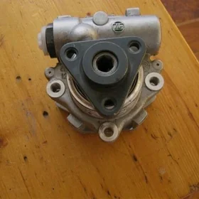 Рулевой услитель BMW e39