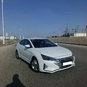 Hyundai Elantra 2019