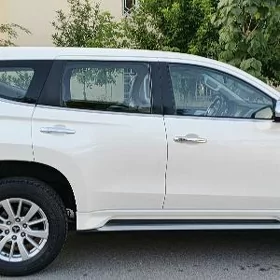 Mitsubishi Montero Sport 2019