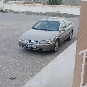 Toyota Camry 2000