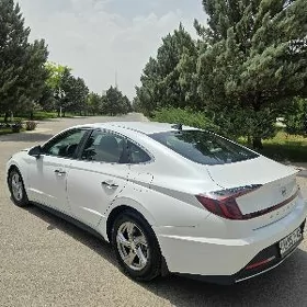 Hyundai Sonata 2021