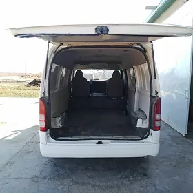 Toyota Hiace 2008