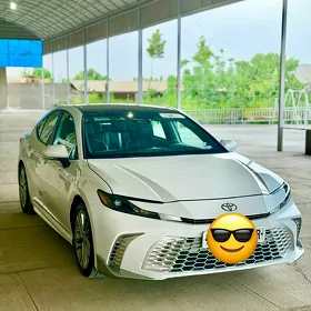 Toyota Camry 2025
