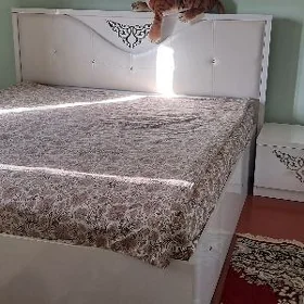 spalny krowat