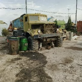 Ural 4320 1984