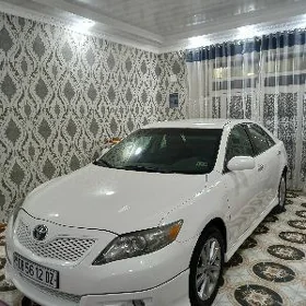 Toyota Camry 2010