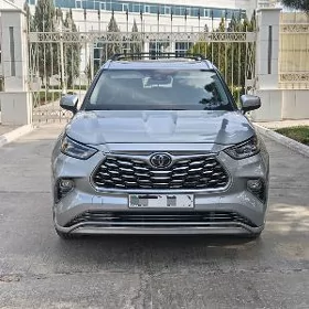 Toyota Highlander 2022