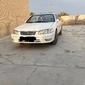 Toyota Camry 2000