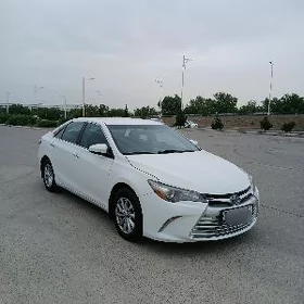 Toyota Camry 2016